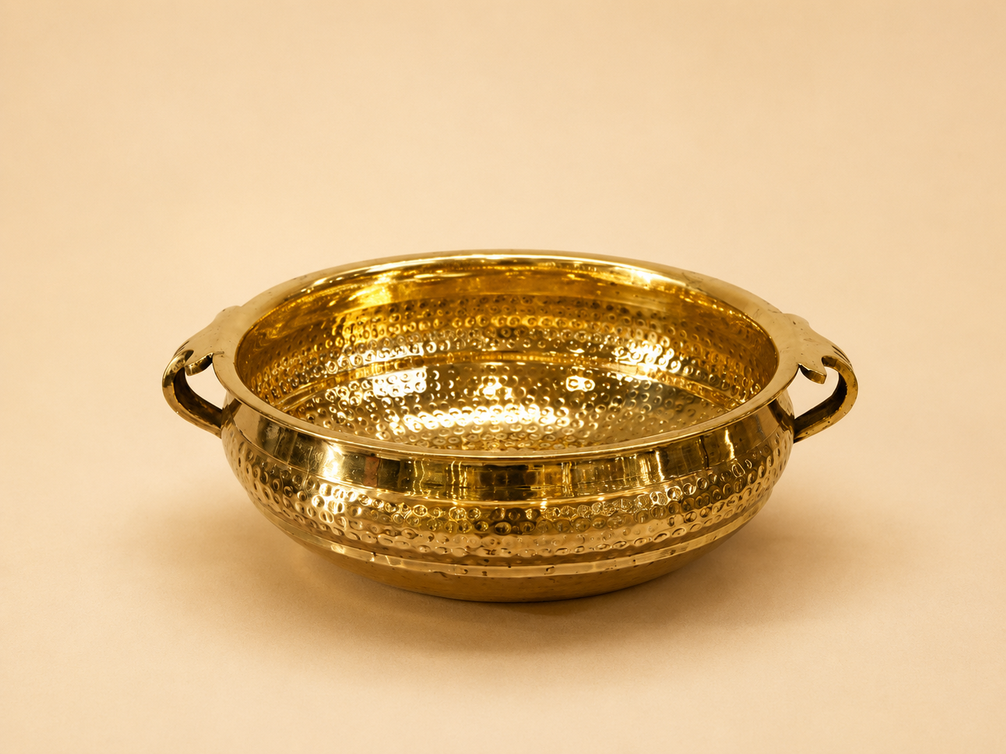 LARGE BRASS URULI WITH HANDLES
